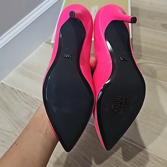 Michael Kors Neon Pink Pumps - Picture 3 of 4